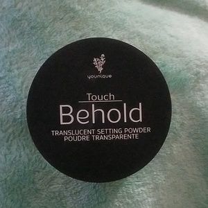 Younique setting powder